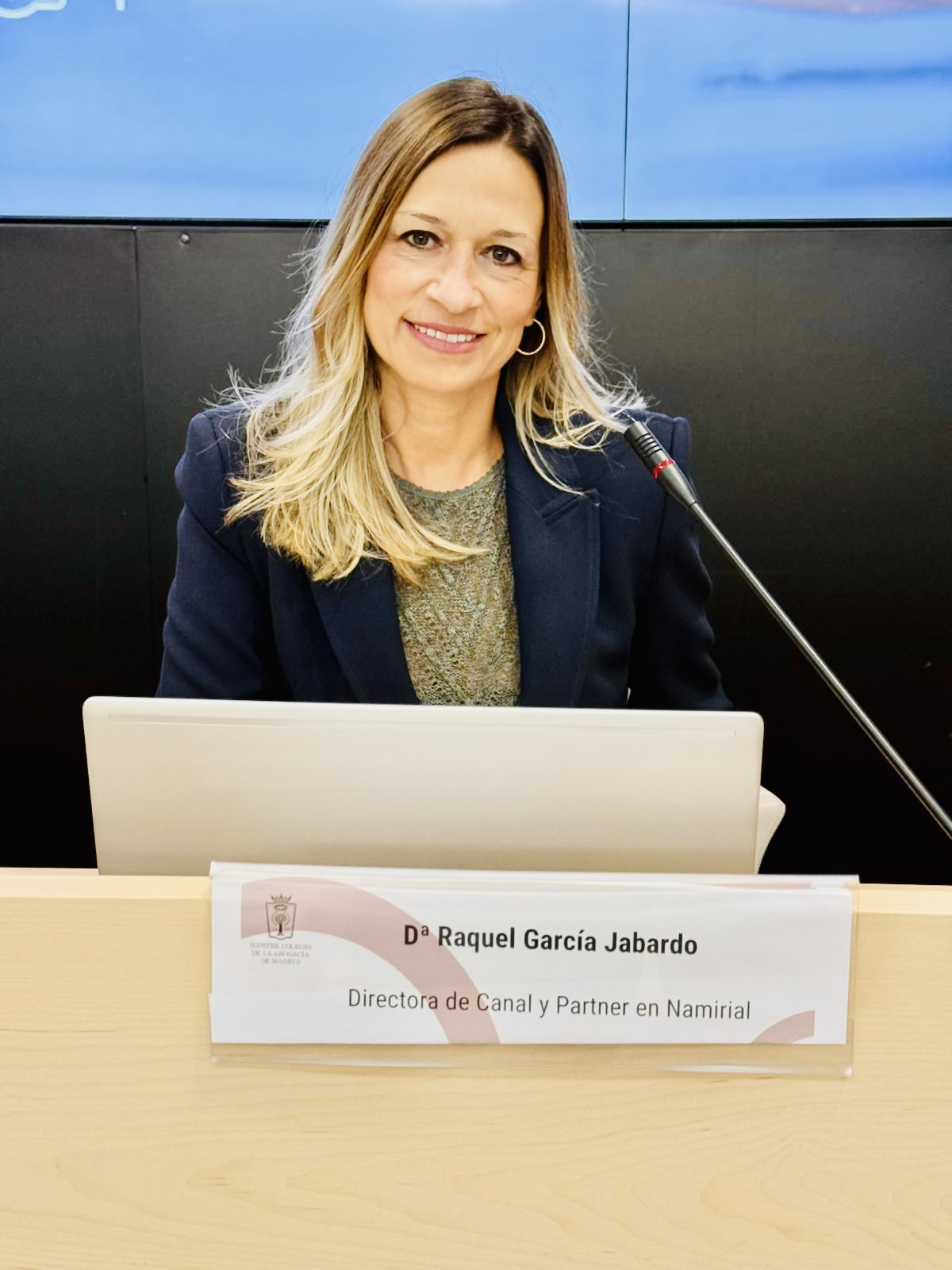 Raquel García Jabardo durante una ponencia en el Ilustre Colegio de la Abogacía de Madrid